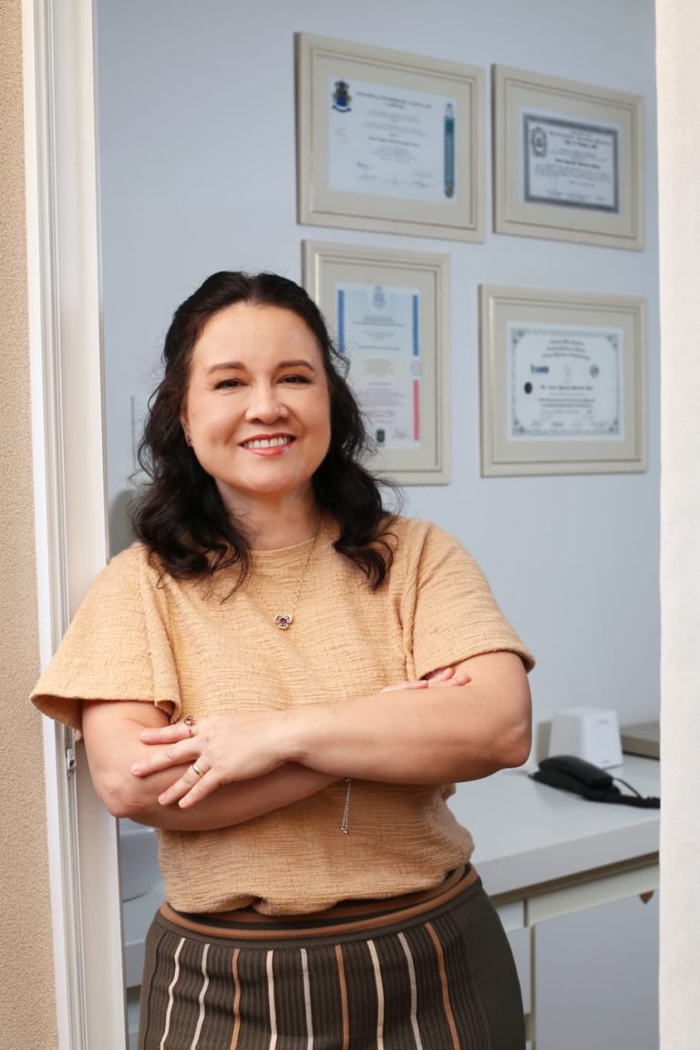 Dra Karen Marcondes